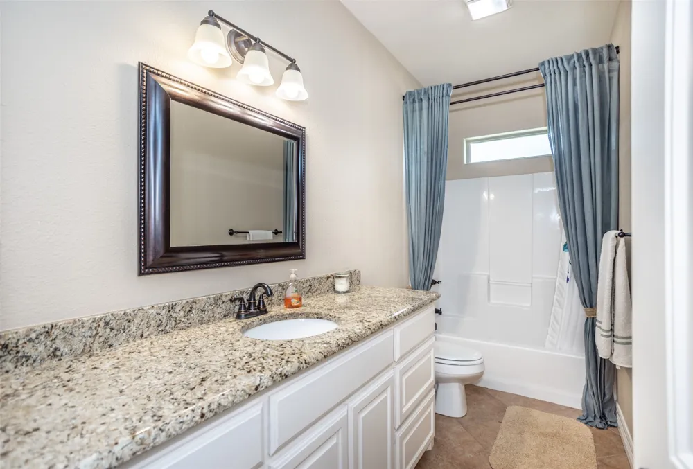 700 Mary Lee Lane Collinsville, TX 76233