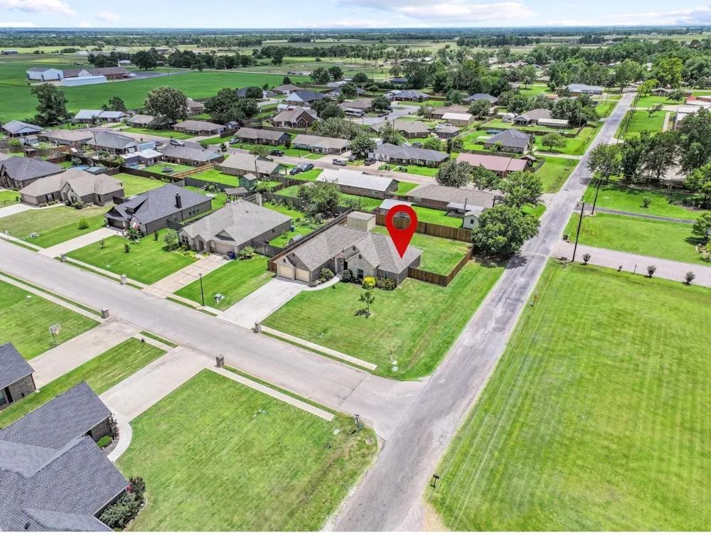 700 Mary Lee Lane Collinsville, TX 76233
