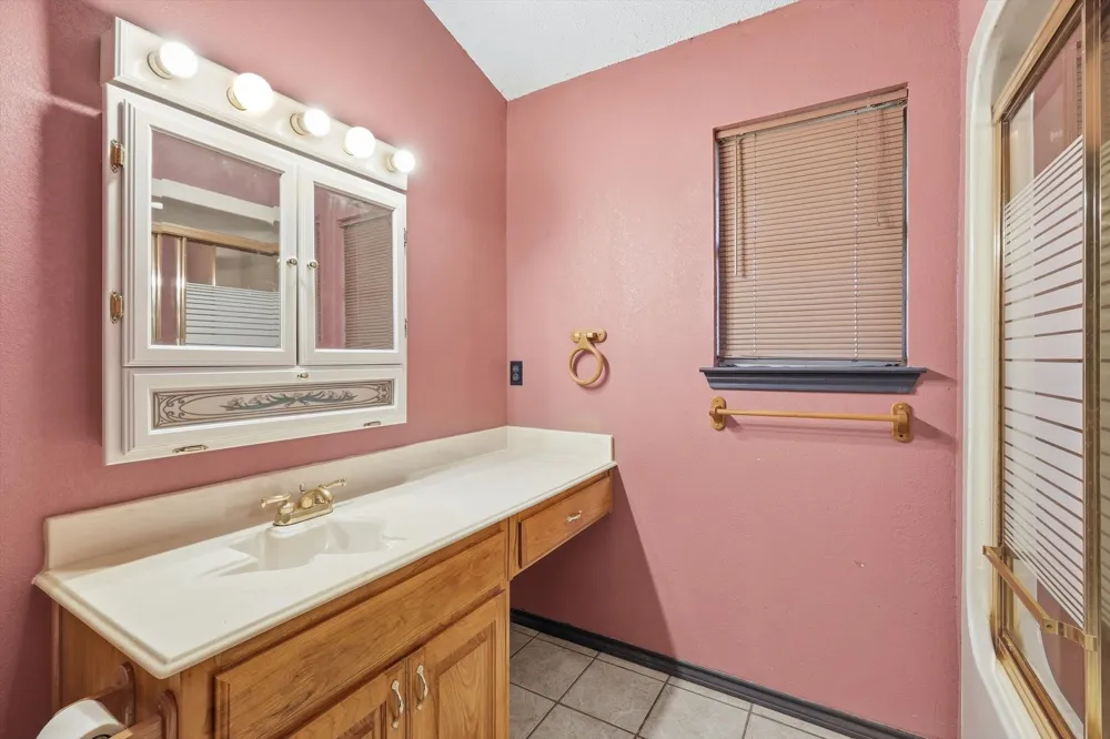135 Private Road 2828 Decatur, TX 76234
