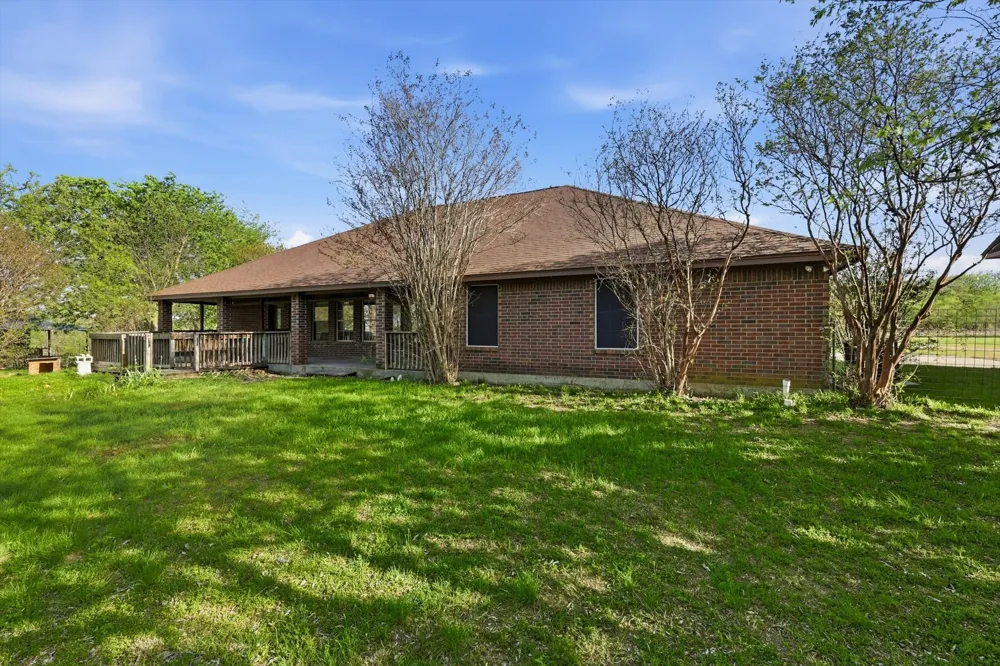 135 Private Road 2828 Decatur, TX 76234