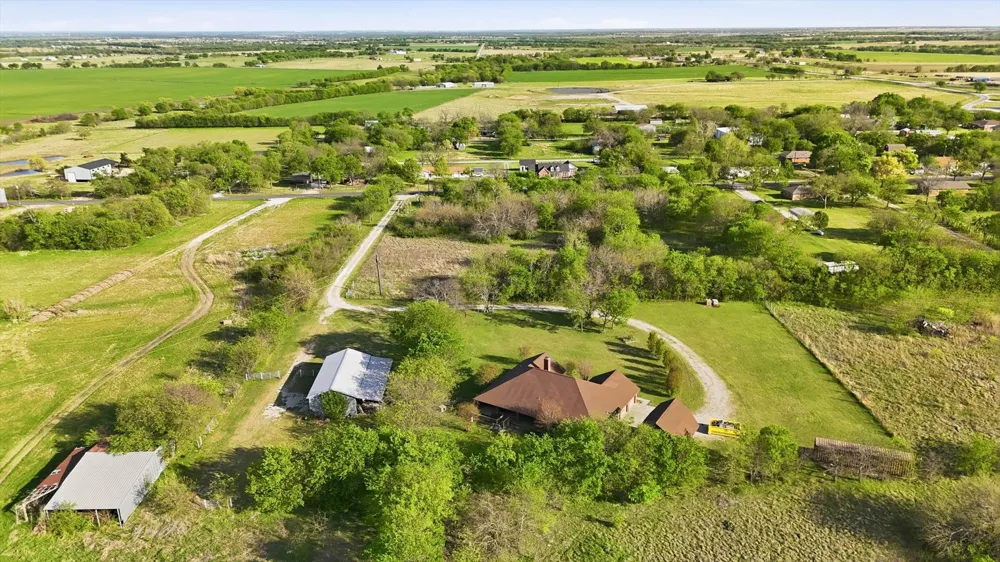 135 Private Road 2828 Decatur, TX 76234