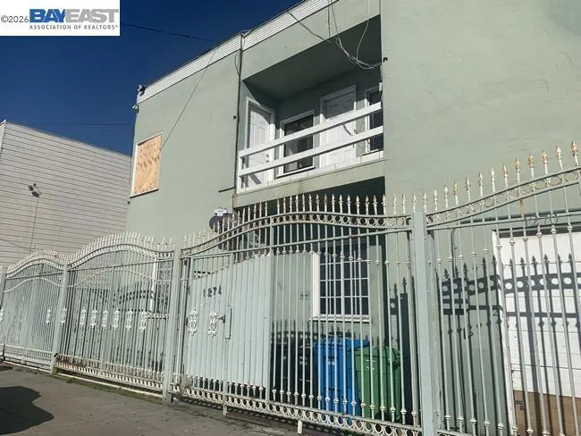 1278 Thomas Ave San Francisco, CA 94124