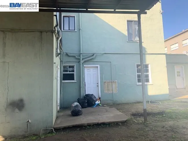 1278 Thomas Ave San Francisco, CA 94124