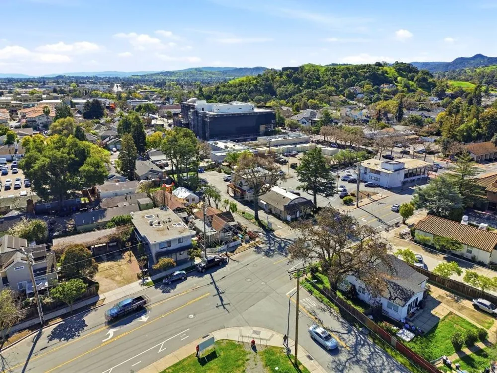 55 E 1st Street Morgan Hill, CA 95037