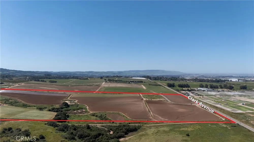 E Clark Ave Santa Maria, CA 93455