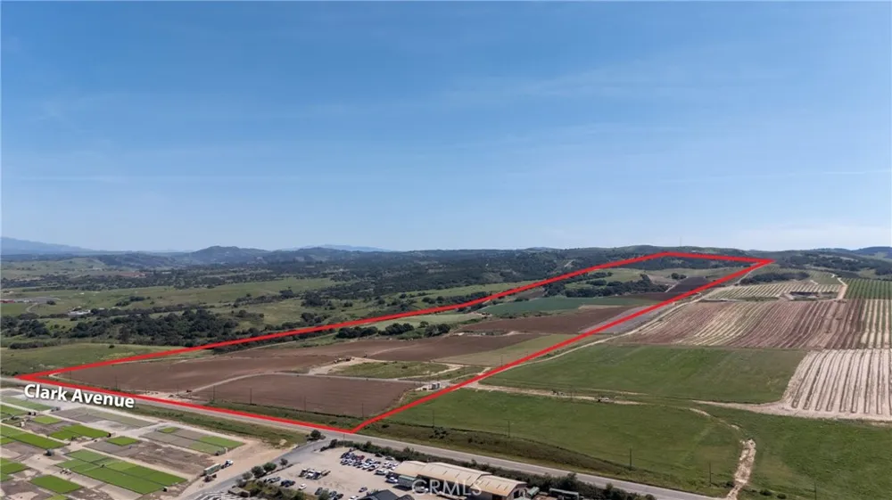 E Clark Ave Santa Maria, CA 93455