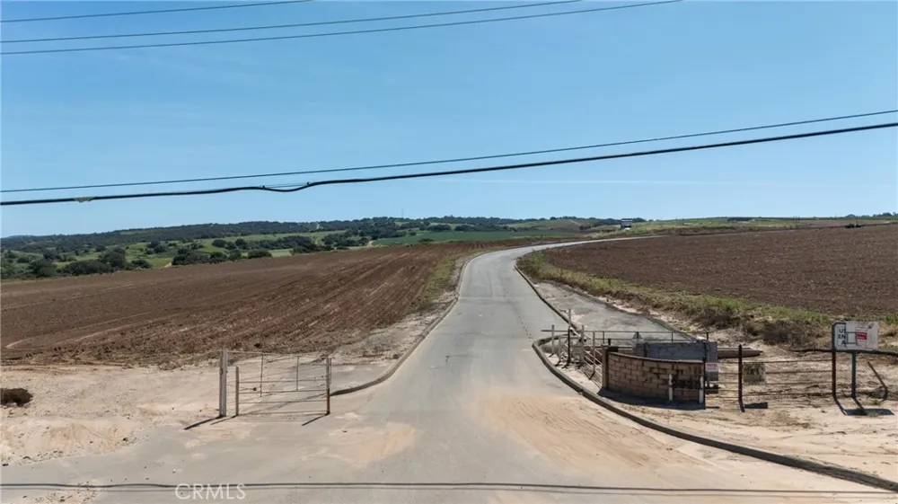 E Clark Ave Santa Maria, CA 93455