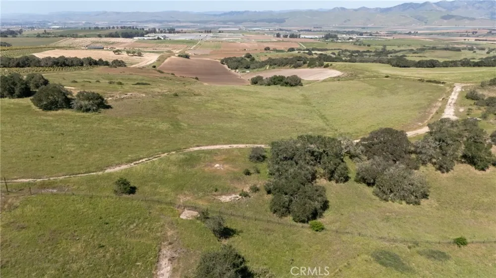 E Clark Ave Santa Maria, CA 93455