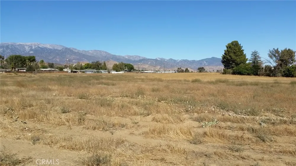 612 S 22nd Banning, CA 92220