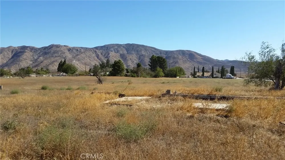 612 S 22nd Banning, CA 92220