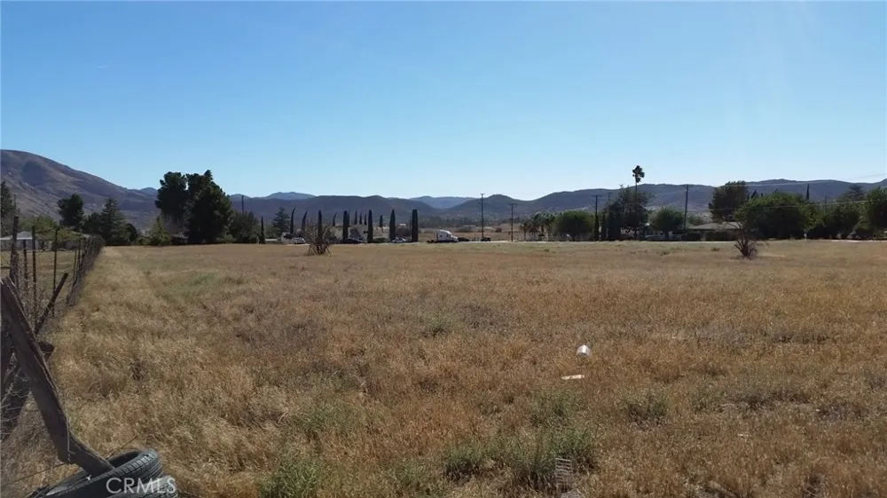 612 S 22nd Banning, CA 92220