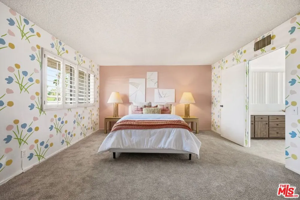 2075 S Ramitas Way Palm Springs, CA 92264