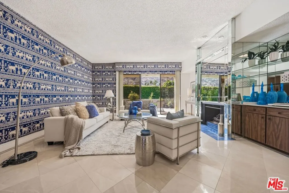 2075 S Ramitas Way Palm Springs, CA 92264