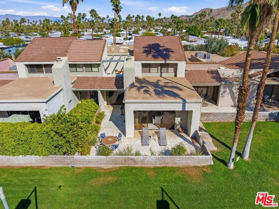 2075 S Ramitas Way Palm Springs, CA 92264