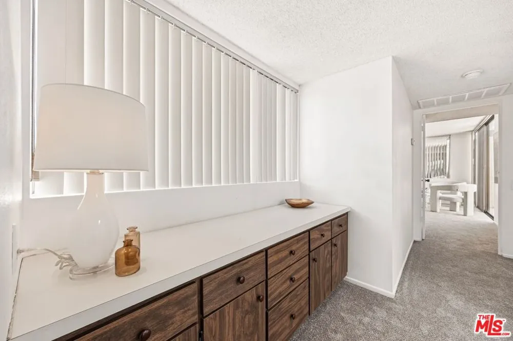 2075 S Ramitas Way Palm Springs, CA 92264