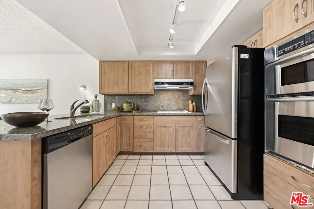 2075 S Ramitas Way Palm Springs, CA 92264