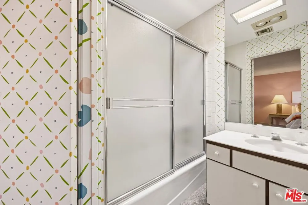 2075 S Ramitas Way Palm Springs, CA 92264