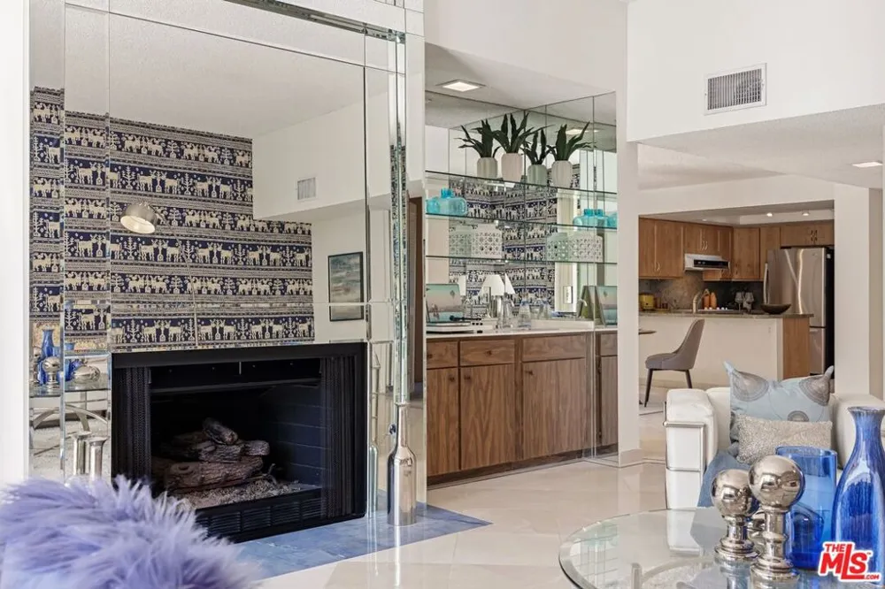 2075 S Ramitas Way Palm Springs, CA 92264