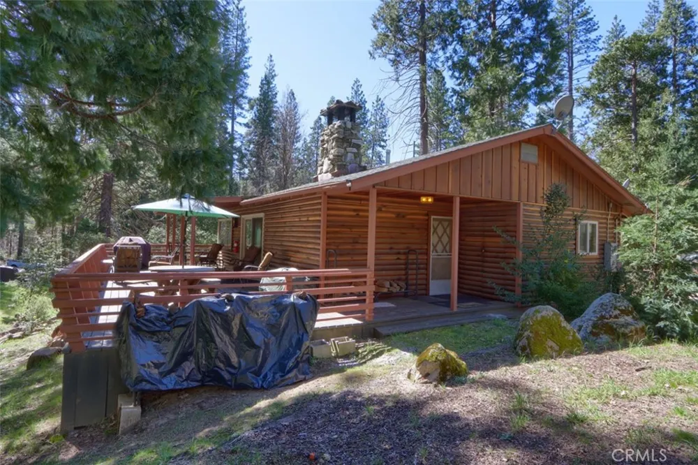 2580 River Wawona, CA 95389
