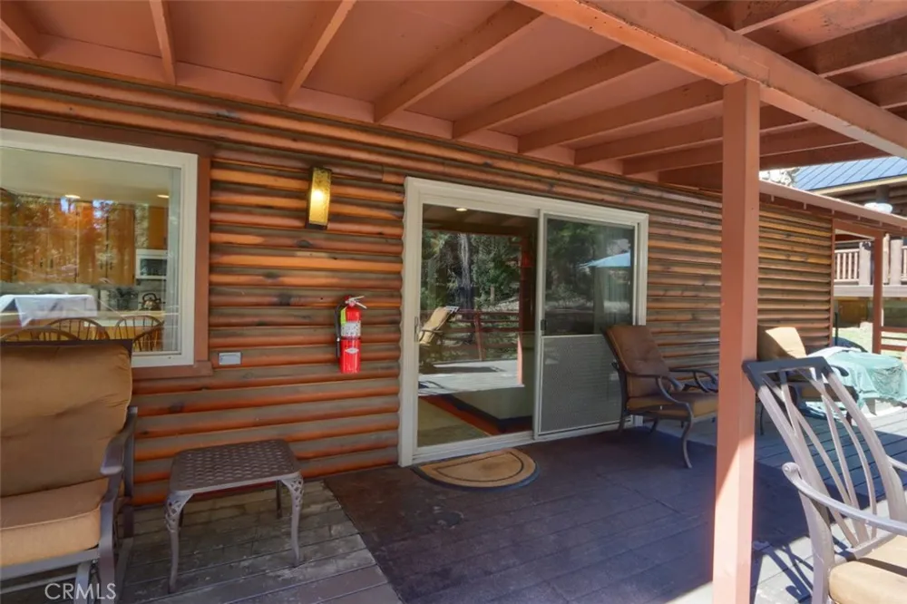 2580 River Wawona, CA 95389