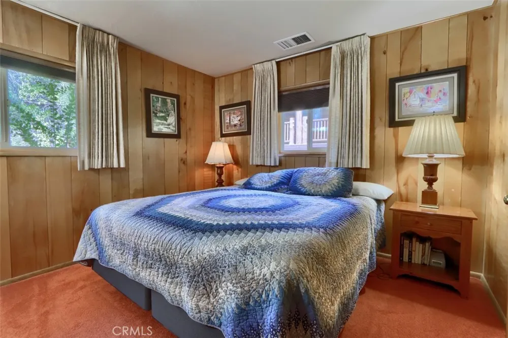 2580 River Wawona, CA 95389