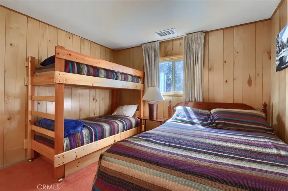 2580 River Wawona, CA 95389