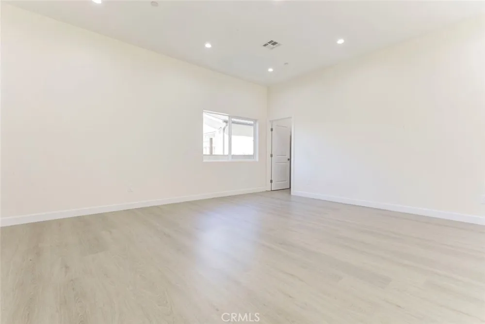 7044 Greeley Tujunga, CA 91042
