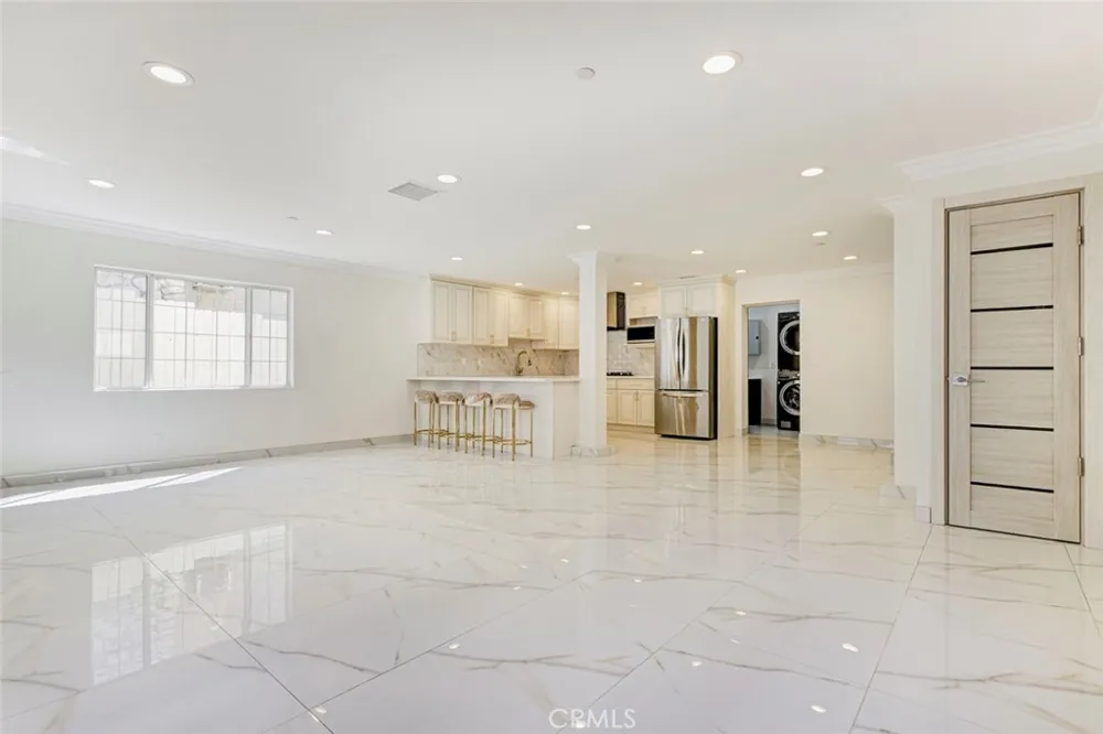 7044 Greeley Tujunga, CA 91042