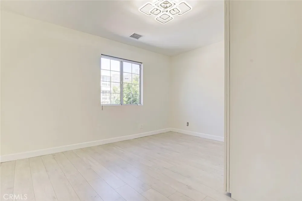 7044 Greeley Tujunga, CA 91042