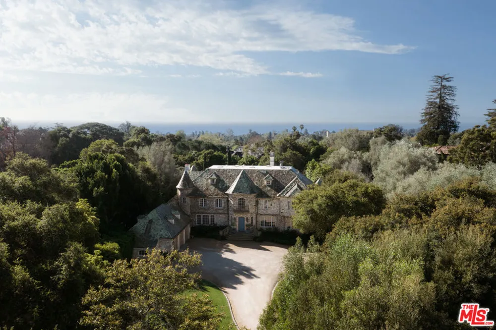 1567 E Valley Road Montecito, CA 93108