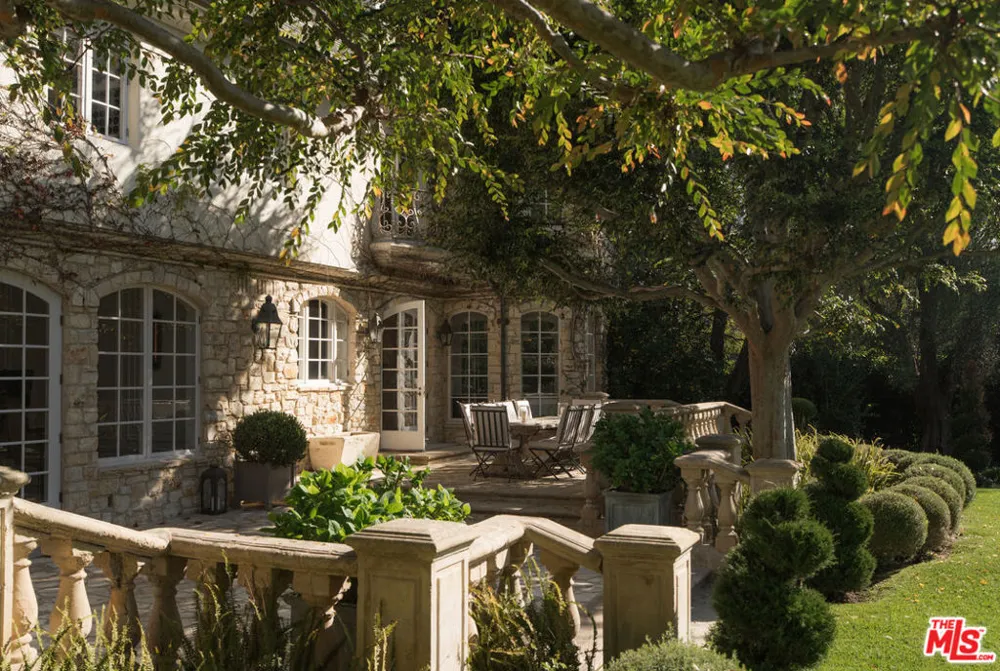 1567 E Valley Road Montecito, CA 93108