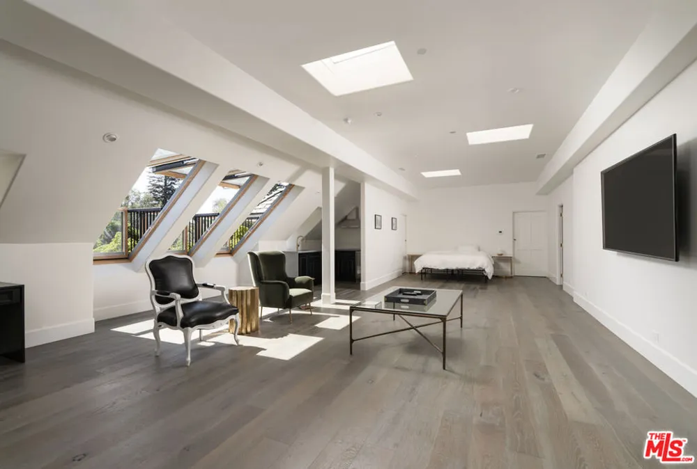 1567 E Valley Road Montecito, CA 93108
