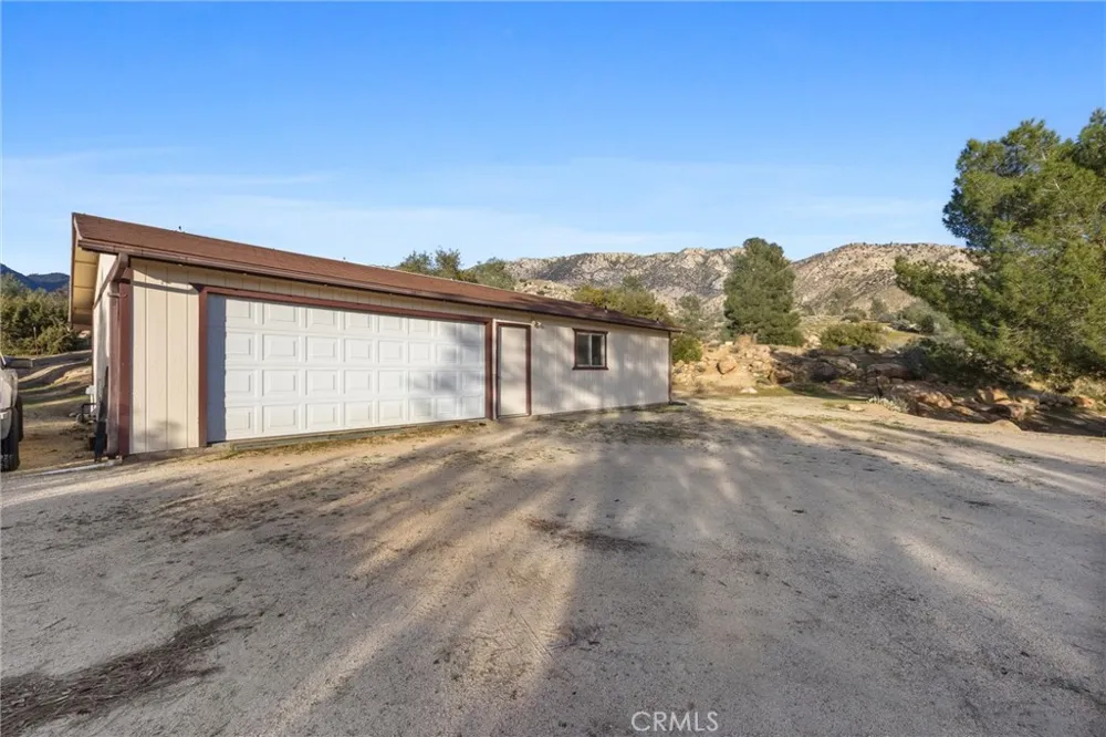 9990 Fay Ranch Lake Isabella, CA 93240
