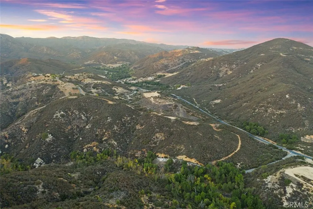 1 La Cresta Highlands Circle Murrieta, CA 92562