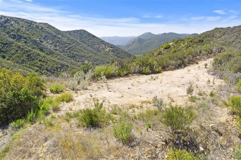 2 La Cresta Highlands Circle Murrieta, CA 92562