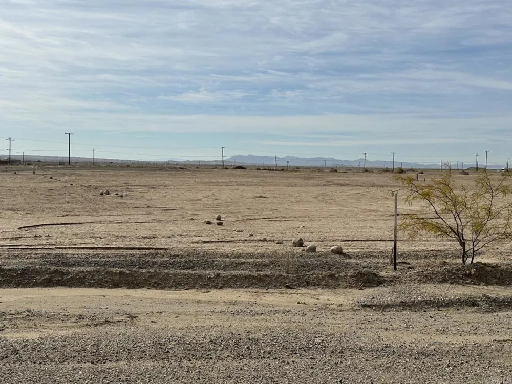 1102 Stanford Avenue Salton City, CA 92274