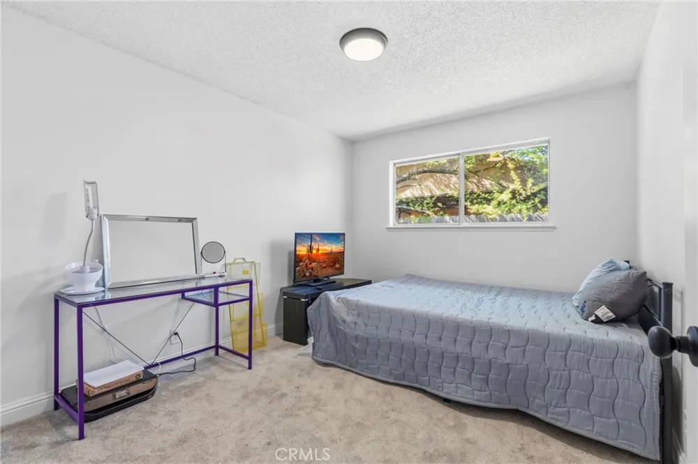 1975 E Alexander Merced, CA 95340