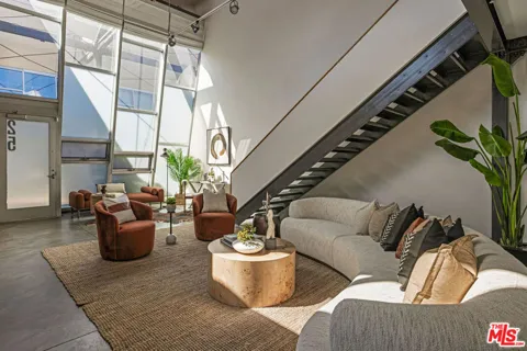 130 S Hewitt Street #25