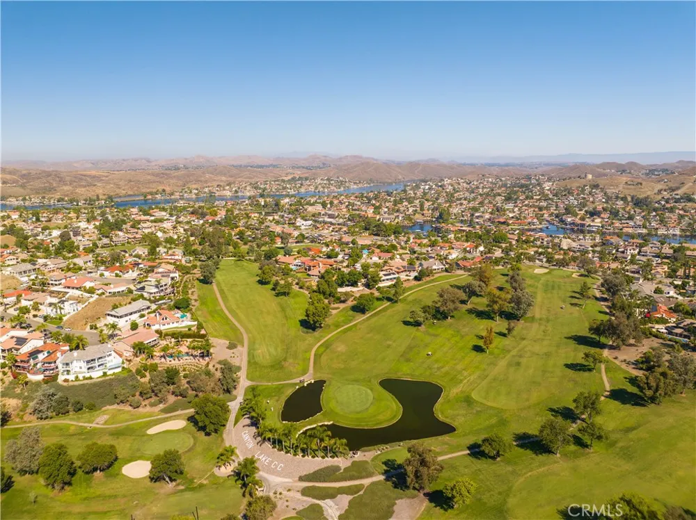 21951 Stawberry Lane Canyon Lake, CA 92587