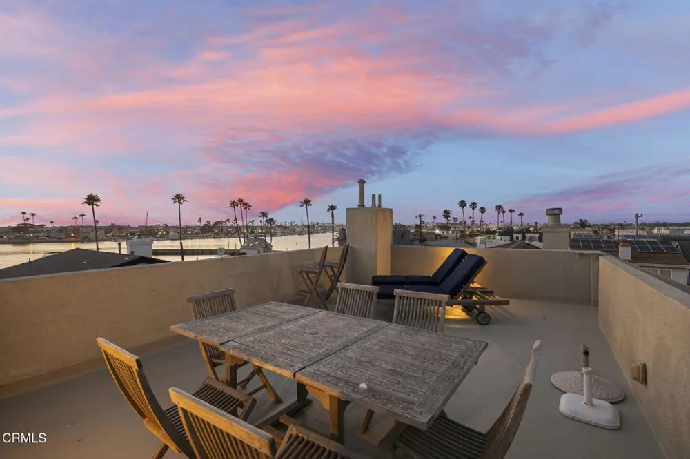 264 Hollywood Boulevard Oxnard, CA 93035