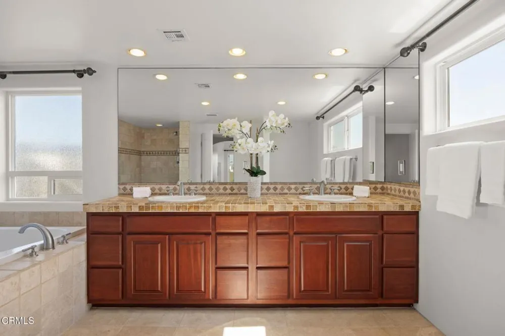 264 Hollywood Boulevard Oxnard, CA 93035
