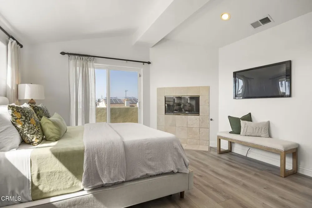264 Hollywood Boulevard Oxnard, CA 93035