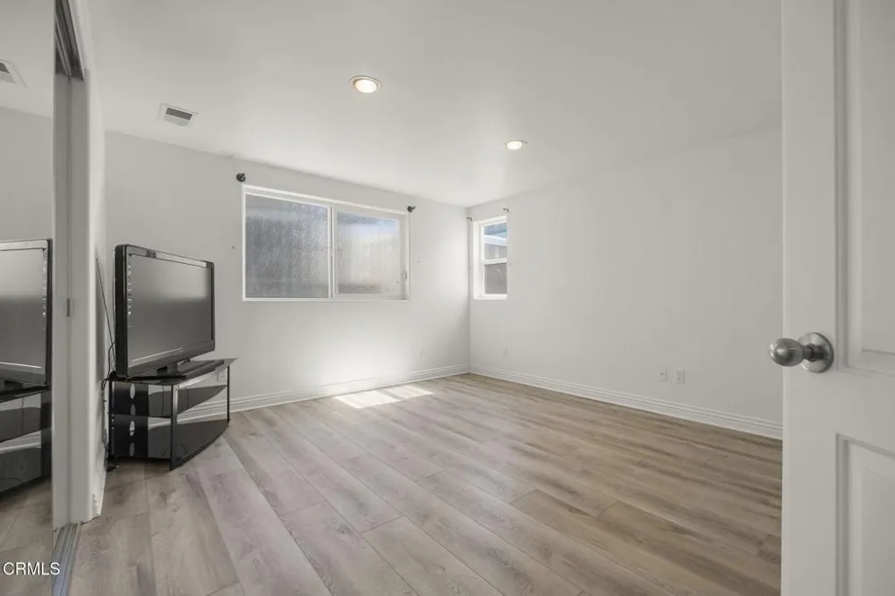 264 Hollywood Boulevard Oxnard, CA 93035