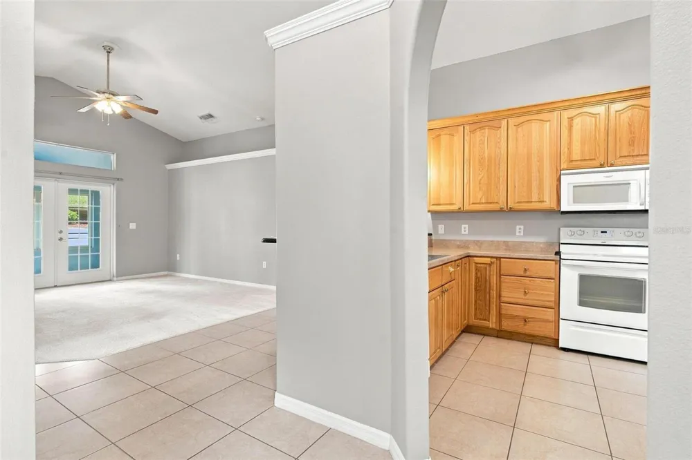 93 FAIRWAY CIRCLE Umatilla, FL 32784