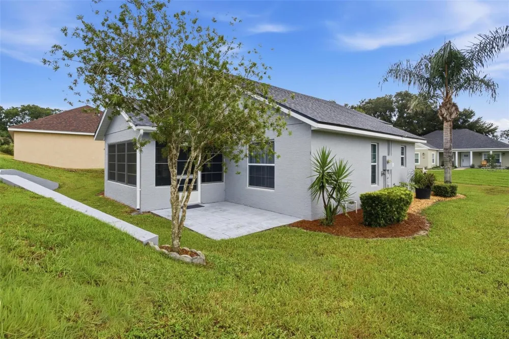 93 FAIRWAY CIRCLE Umatilla, FL 32784