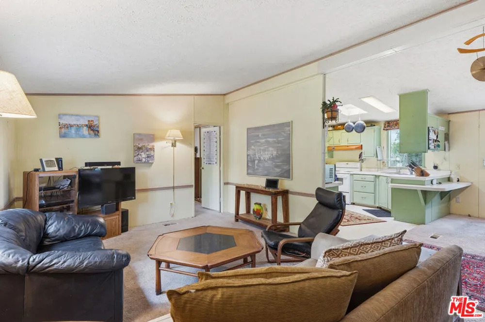 2160 Rambling Oaks Road Santa Ynez, CA 93460