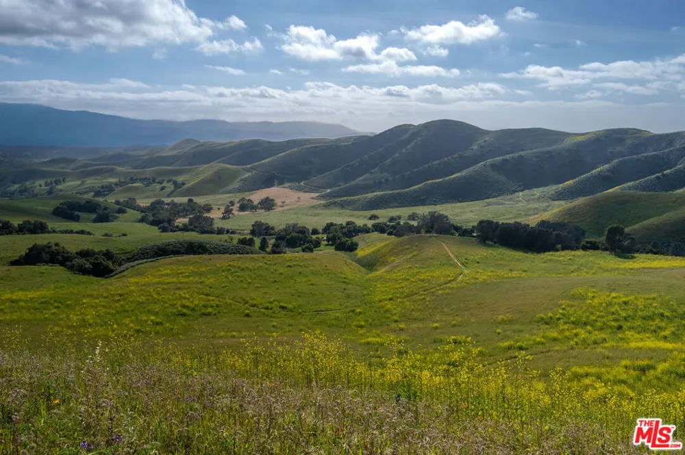 2160 Rambling Oaks Road Santa Ynez, CA 93460