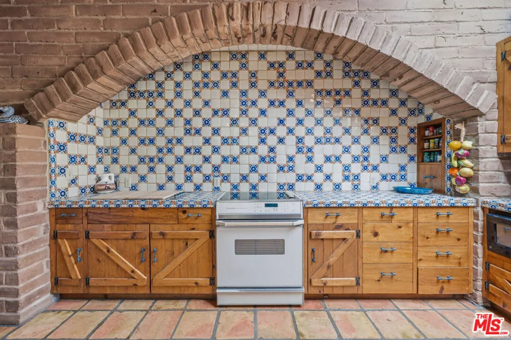 2160 Rambling Oaks Road Santa Ynez, CA 93460