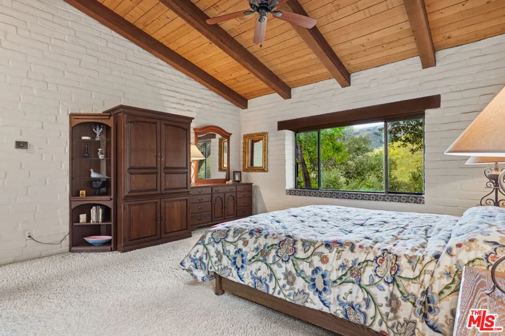2160 Rambling Oaks Road Santa Ynez, CA 93460