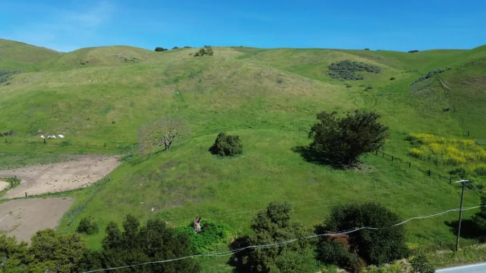 3463 Calaveras Road Milpitas, CA 95035